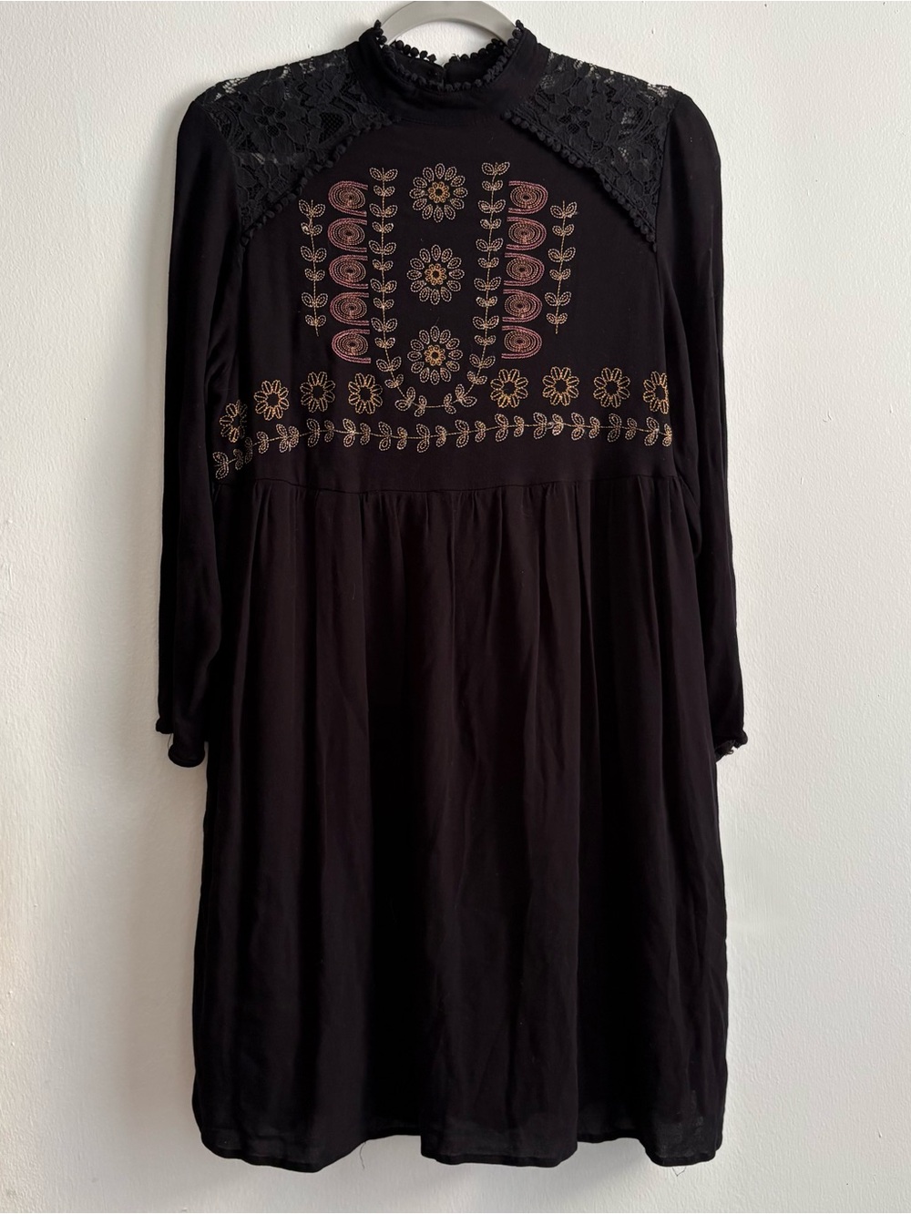 Xhilaration Black Embroidered Lace Yoke Keyhole High Neck Boho Dress M